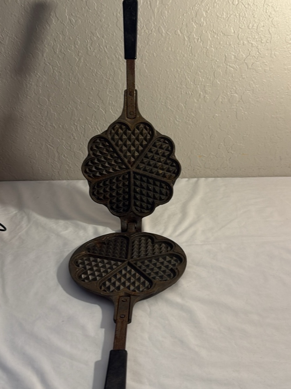 Vintage JOTUL Cast Iron Pizelle Krumcake Waffle Maker Norway No. 6 Heart Shaped